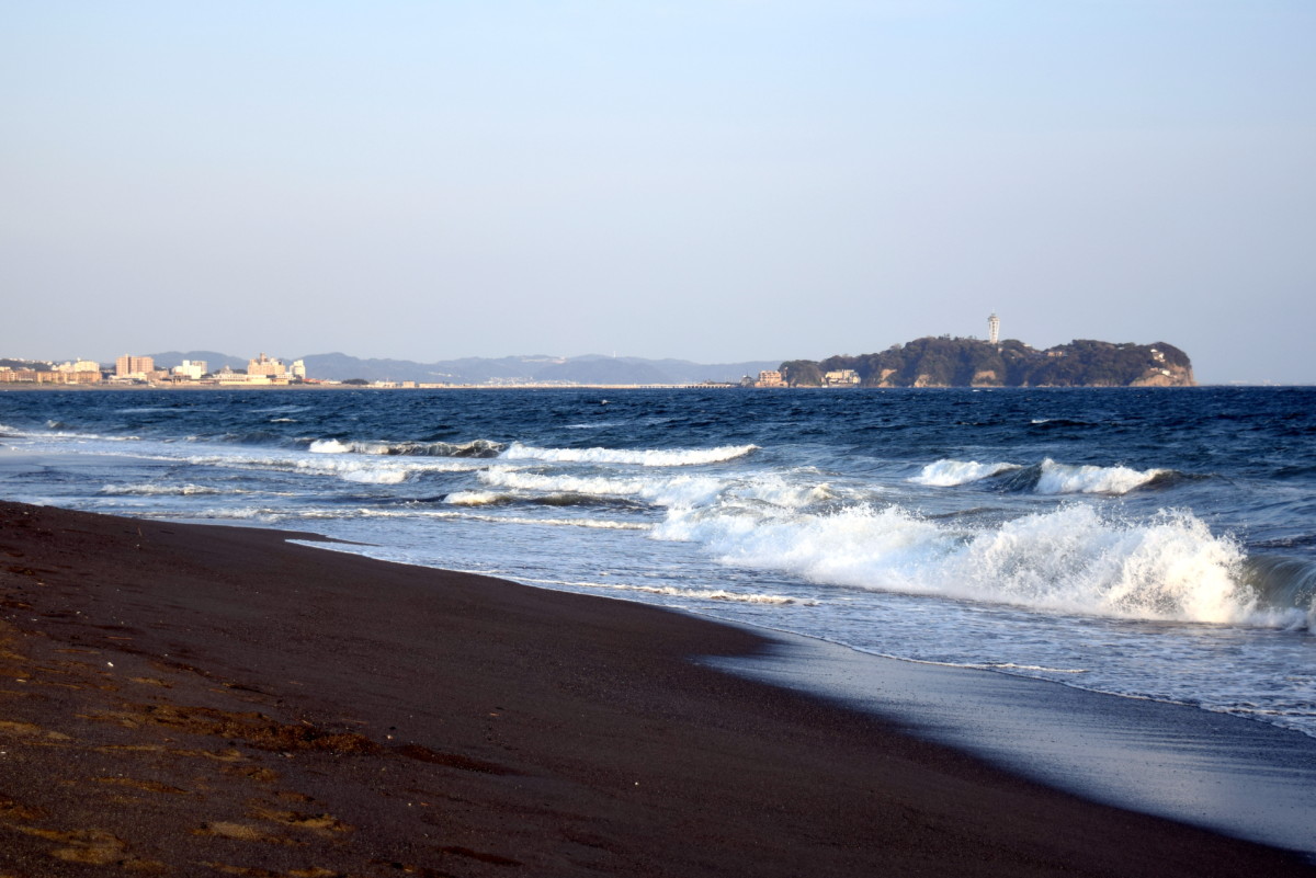 2020-04-09 Give Enoshima A Wave
